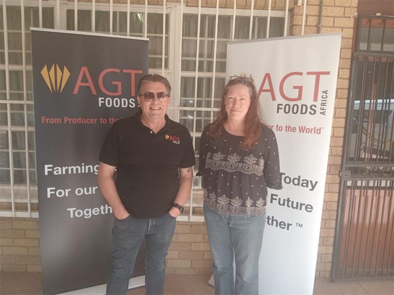 To strengthen food security and gardening among 19 West Rand schools, the Department of Basic Education, in partnership with the Mogale City Business Committee NPC and AGT Foods Africa, donated seed kits and brown beans.