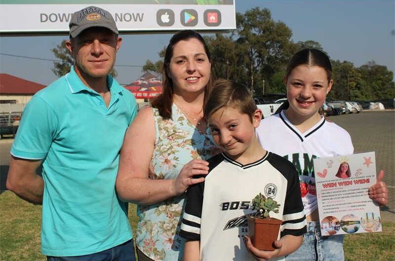 Die onlangse NWK Boeremark het 'n wye verskeidenheid van ditjies en datjies aangebied, en honderde gemeenskapslede op 'n warm lentedag bymekaargebring.