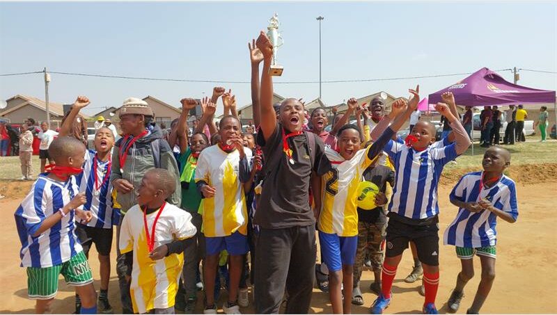 With great food, lively music, and fun sports, the popular Toekomsrus Spring Day worked wonders to help uplift the community.