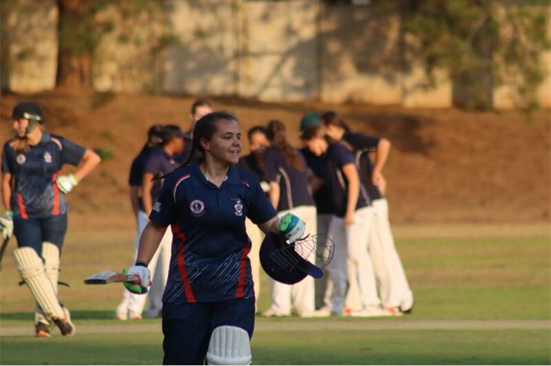 Hoërskool Riebeeckrand-leerder, Dianey Havenga, maak geskiedenis op die krieketveld en mik vir nog hoër sterre.