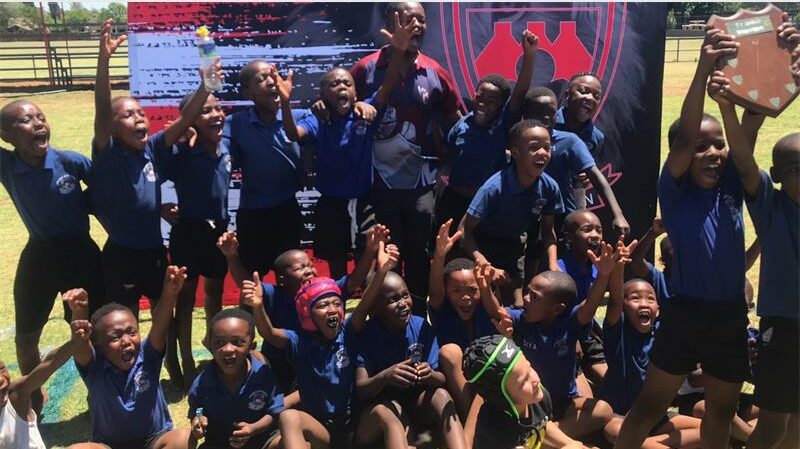 This year’s rugby season will go down in Laerskool Modderfontein Primary School’s history books after the U8 rugby team stormed to victory in their first tournament.