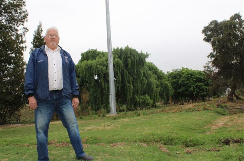 Robin Park residents are frustrated by persistent water cuts as Councillor Tewie Botha calls out the municipality’s handling of the crisis.