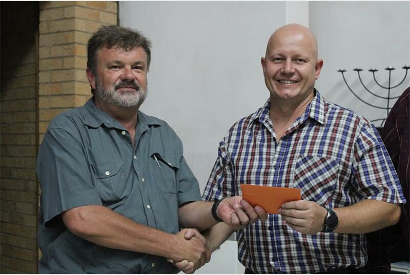 Maak jou Kersliggies gereed en neem deel aan Randfontein se blinkste Kersversieringskompetisie op 5 Desember.