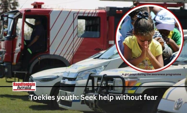 The police’s West Rand K9 Unit and other stakeholders visited Toekomsrus Primary to warn learners about gangsterism and substance abuse – and to show them they can seek help without fear.