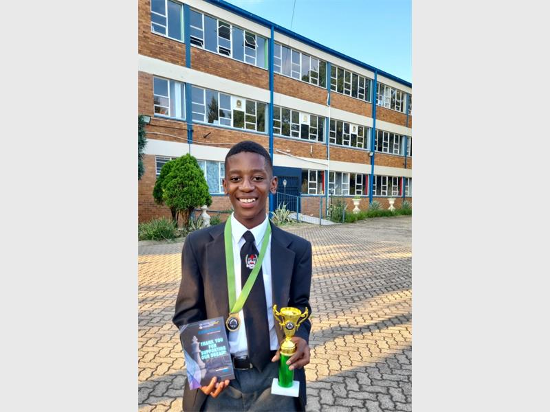 Randfontein’s Kganya Sehularo has played his way to the top and is now representing South Africa at the Commonwealth Chess Championships.