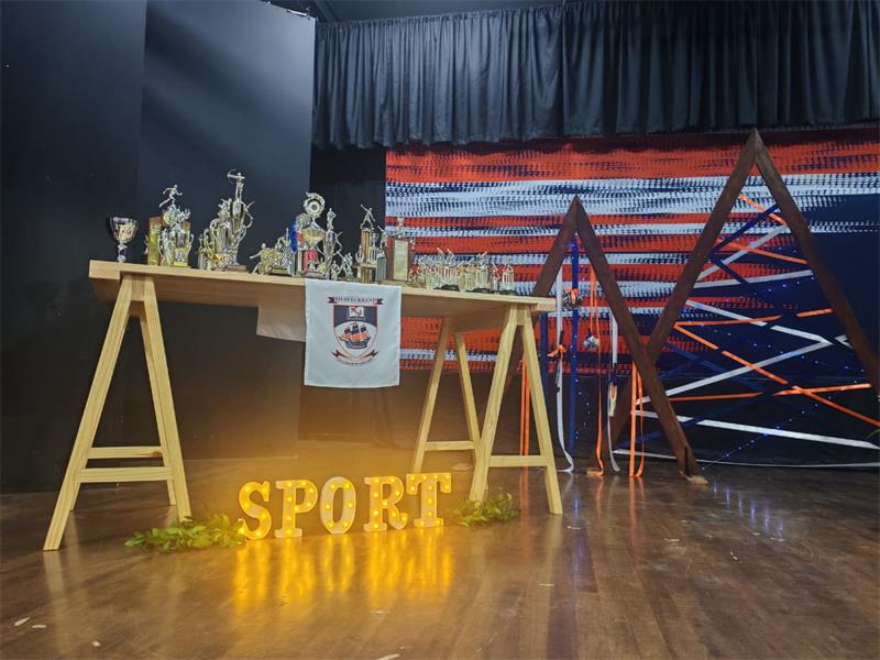 More than 100 learners were honoured for their outstanding achievements during Hoërskool Riebeeckrand High School’s successful sporting season.