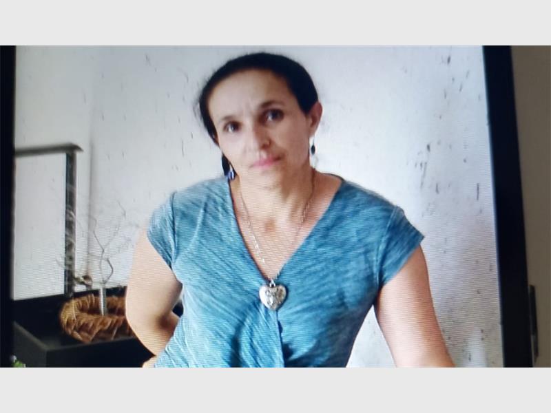 ’n Randfontein-vrou smeek vir hulp om haar Portugese familie te vind en uiteindelik antwoorde oor haar identiteit te kry.