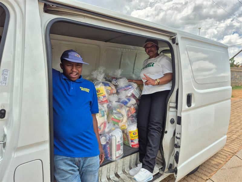 The office of the MMC for Health and Social Development distributed food parcels across Rand West City, helping families enter the festive season with security and support.