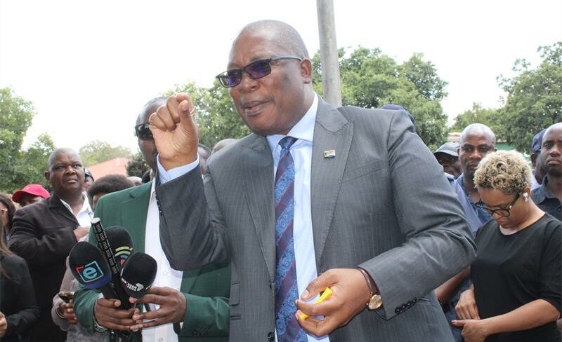 Although Premier Panyaza Lesufi promised more law enforcement operations to help curb illegal mining in Randfontein and the greater West Rand, many residents remain sceptical.