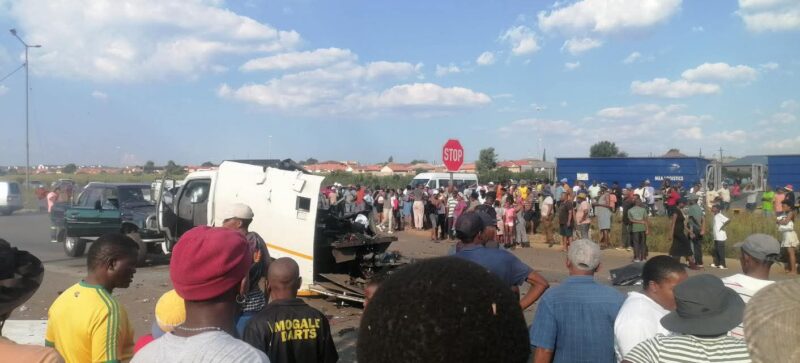 At least 12 gunmen bombed a cash van during a daring Wednesday afternoon CIT heist on the R28 near Mohlakeng, fleeing with an undisclosed amount of cash.