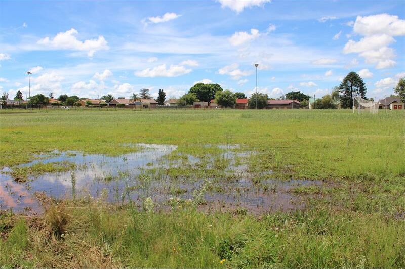 Maintenance issues and poor playing conditions are raising concerns about the readiness of the new Finsbury Sports Complex.