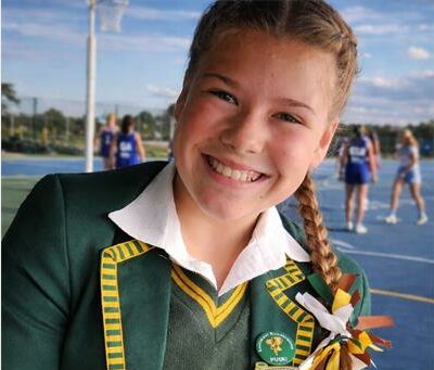 Op net 12 jaar oud maak Micke *Rogers van RAM haar merk tussen van die land se beste jong netbalspelers, terwyl sy ook steun van die gemeenskap benodig om haar Bokkieweek-droom te verwesenlik.