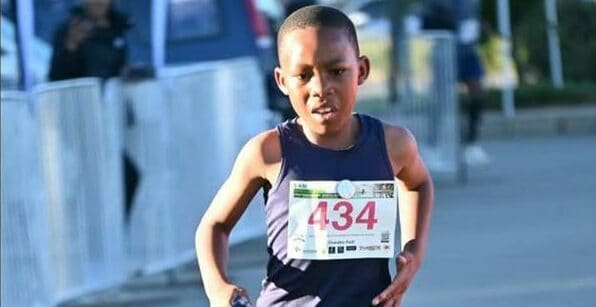 Competing against hundreds of runners, the young athlete delivered a standout performance that placed him among the top finishers in the 5km race.