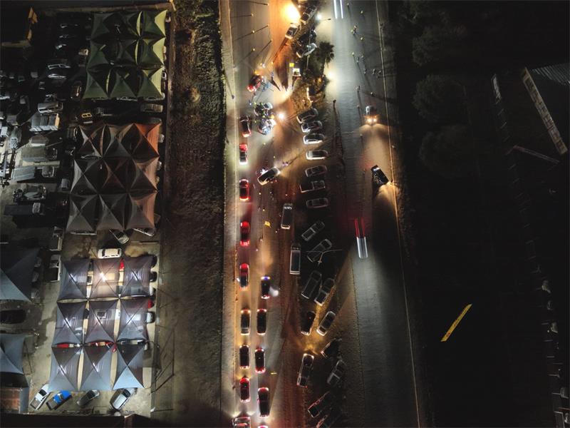 A high-visibility roadblock led by Gauteng's top cop resulted in over 50 arrests, including drunk drivers and drug-related suspects, as police intensified efforts to curb crime in the West Rand.