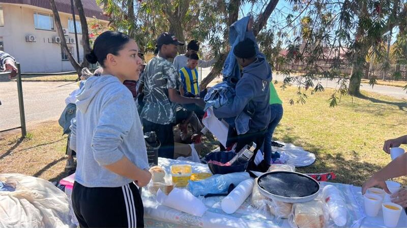 Residents in need received clothing and food during the Anchor of Hope Foundation's latest donation drive in Westergloor.