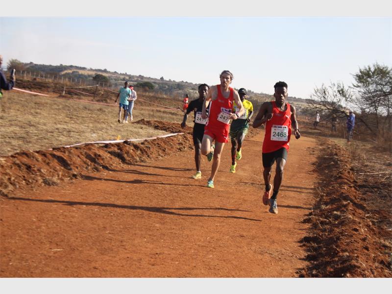 Local runners deliver standout performances as Fernando Macavela and Cornelia Joubert shine during the CGA Cross Country League 6 meeting.