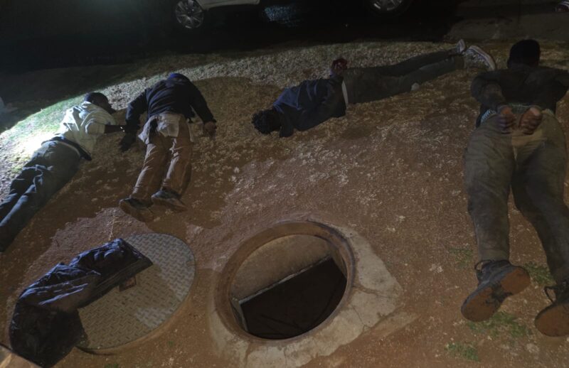 Patrollers and security officers caught four people inside a manhole on Unie Street before they could flee with stolen electricity cables.
