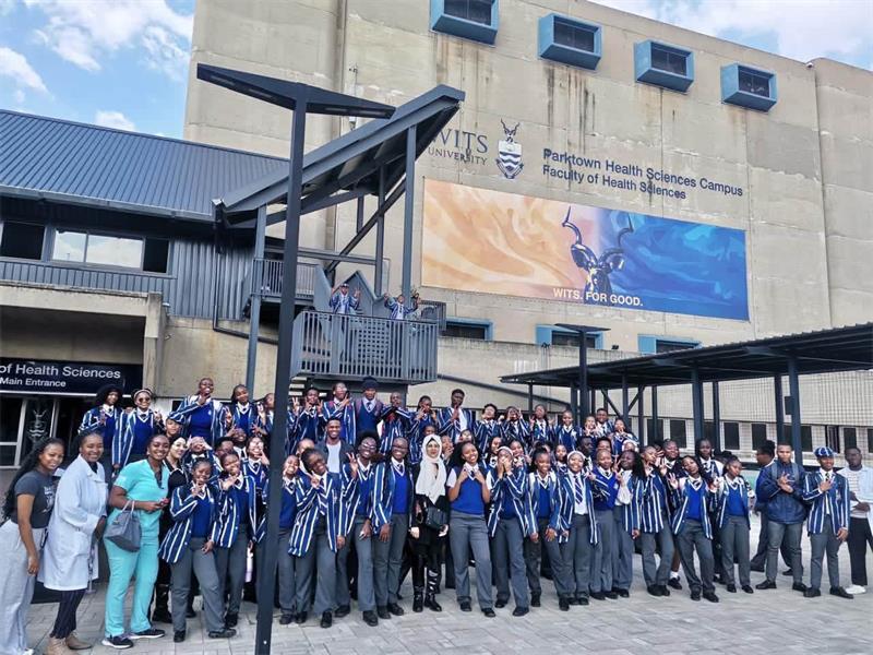 RHS learners stepped beyond the classroom to explore the world of biomedical sciences and future healthcare careers at Wits.