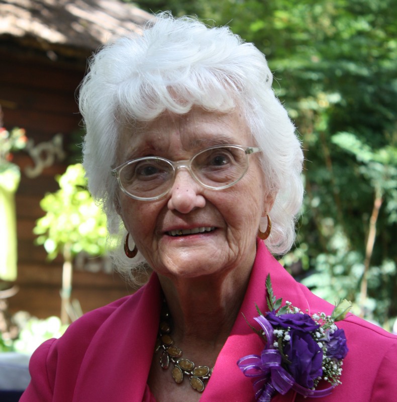 A special fun day hosted by Solidariteit Helpende Hand, Avbob and Herfsland brought music, laughter and cherished memories to elderly residents, highlighting the importance of community support and companionship.