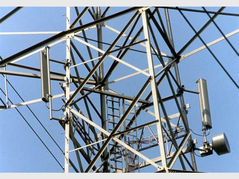 Despite repeated escalations residents of Kokerboom and Geelhout streets have been without electricity since Monday.
