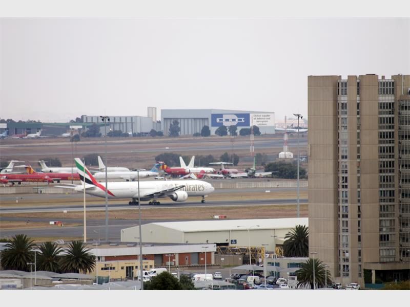 Road closures will affect access to Cargo Road, Arrivals Road and Piazza parking. Motorists are advised to allow extra travel time.