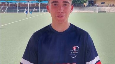 47BESCHOOLHOCKEY_70884