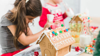 How to make a gingerbread house