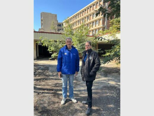 Gauteng Provincial Legislature Mike Waters and Clr Amanda Davison outside the Kempton Park Hospital, on June 18.