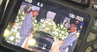Employees from the City of Ekurhuleni, along with family, friends, colleagues and the community, gathered at the Kempton Park Community Hall this morning, July 6 to honour and say their final goodbyes to Mpho Mafole, who was gunned down in Kempton Park on June 30.