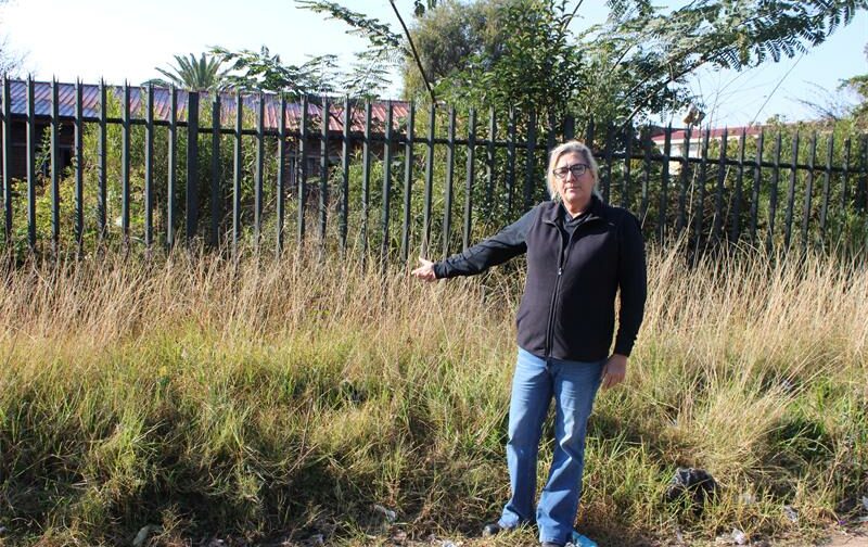Residents in Esther Park raised concerns about the abandoned Scout hall, citing health risks, crime and property damage.