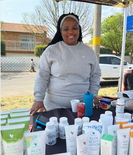 The market had a variety of food stalls, art exhibitions, books, a mobile hair salon, the South African National Blood Service, Tutela Social Welfare and more.