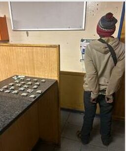 Ten apprehended for dealing in illicit substances.