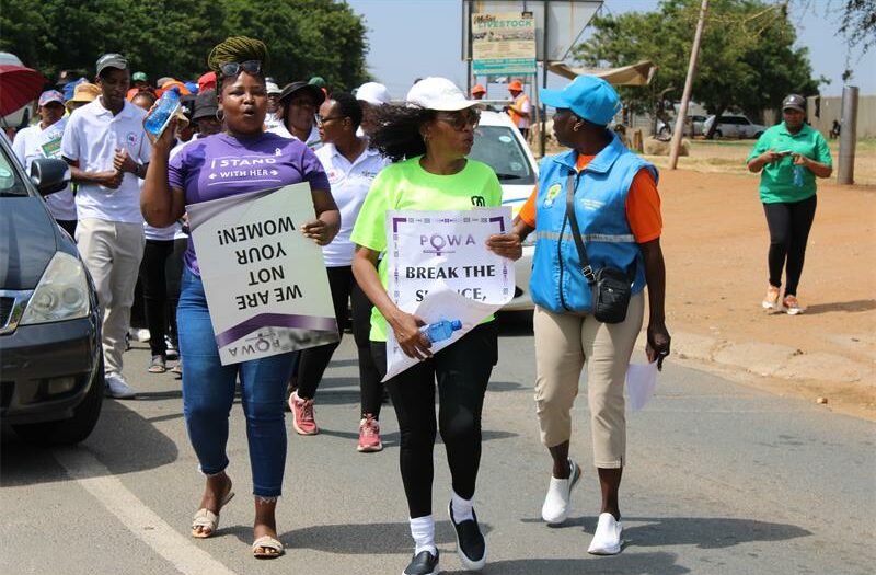 The Kempton Park SAPS and Vuka Kasie Community Development Project led a GBV awareness walk from Kempton Park to Tembisa to unite communities in the fight against gender-based violence.