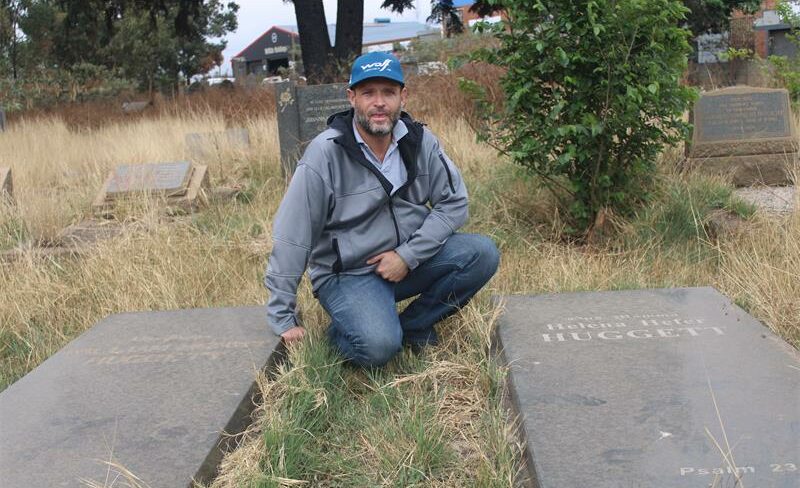 Following resident complaints about overgrown grass, broken fencing and illegal dumping, the City of Ekurhuleni says maintenance at West Street Cemetery will resume from October 6.