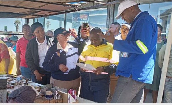 Roads and Transport Planning MMC Andile Mngwevu and acting city manager Tsholofelo Koopedi led the City’s CBD Revitalisation Programme in Kempton Park.