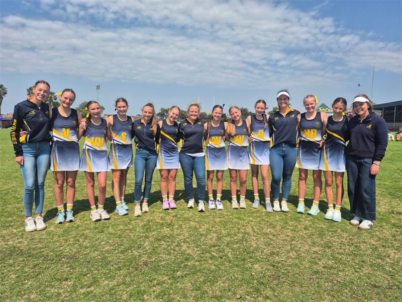 The Kruinsig girls delivered an impressive performance at the national SASN Hoops Tournament, reaching the semi-finals and finishing fourth overall.