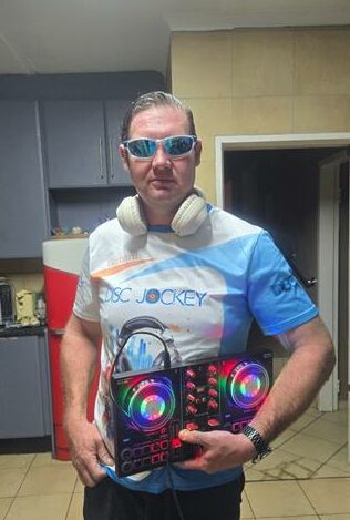 For Birchleigh resident Gerhard Beukes, music isn’t just a hobby — it’s a lifelong dream that’s finally come true. After years of mixing at small parties and weddings, his name is now making waves on local stages.