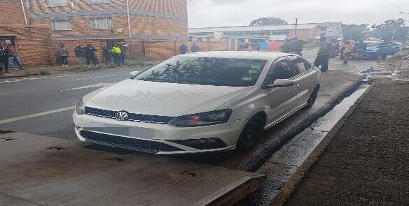 A man was arrested in the Kempton Park CBD after EMPD officers responded to a call about two suspects breaking into a Renault Kiger, leading to the recovery of burglary tools and the impounding of a getaway vehicle.