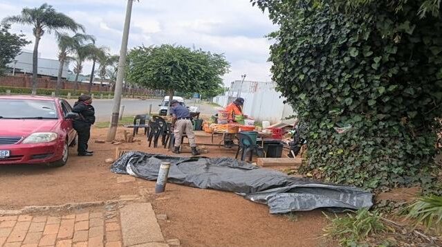 The Ekurhuleni Metropolitan Police Department (EMPD) issued 26 by-law notices worth R11 500 and confiscated goods during an operation targeting illegal traders in the Kempton Park and Boksburg CBDs.
