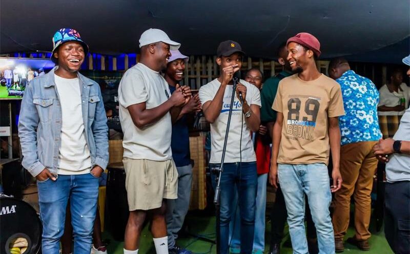 The platform brings together live music, poetry, fashion, food and various artistic expressions under one banner.