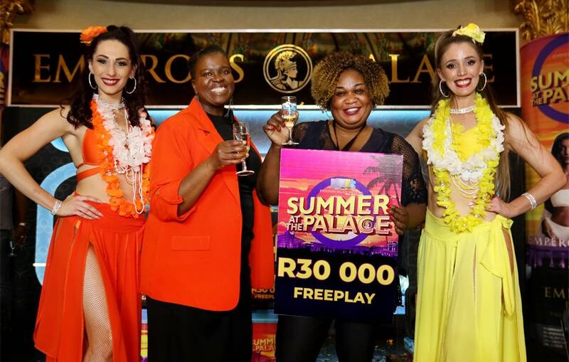 Emperors Palace celebrated the festive season with its “Summer at the Palace” giveaway, awarding a VW Polo Vivo to a lucky winner and sharing R100 000 in FreePlay among five Winners Circle Cardholders.