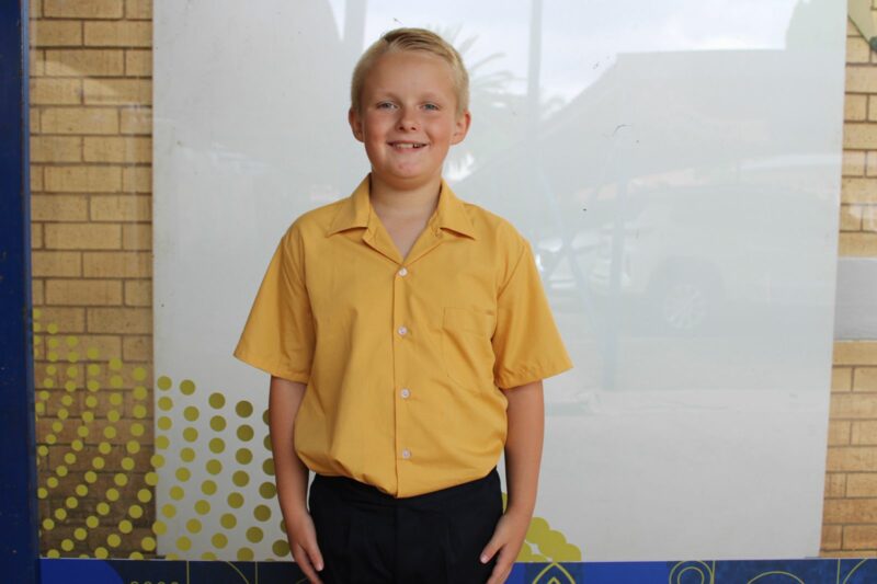 Laerskool Kruinsig welcomed learners, beginning the 2026 academic year with a church service and a symbolic walk back to the school.