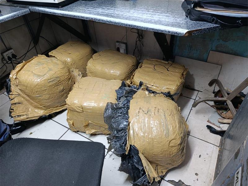 Three suspects face drug possession and dealing charges after Benoni Flying Squad confiscated dagga, meth, mandrax and cocaine in Etwatwa and Brakpan.