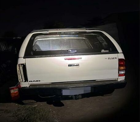 On February 10, officers from the EMPD Northern Region Task Team recovered a hijacked white Toyota Hilux Raider in the Ivory Park area.
