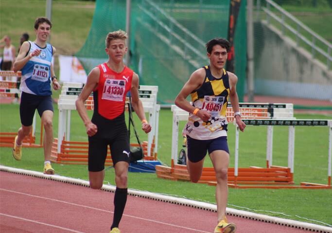 Hoërskool Kempton Park runner Michael Bekker claimed 1500m gold and 3000m silver at the CGA Championships, narrowly missing a double victory at UJ Stadium.