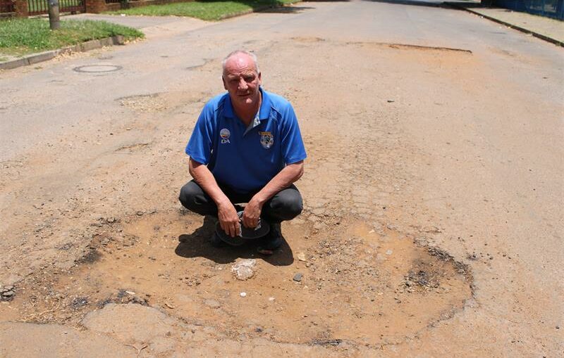 Residents and educators say deteriorating road conditions on Fulmar Street are putting motorists and learners at risk.