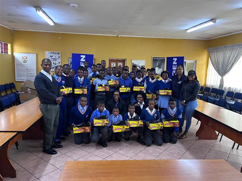 Engen, in collaboration with local dealers, visited Masiqhakaze Secondary School in Thembisa on April 22 as part of the initiative.