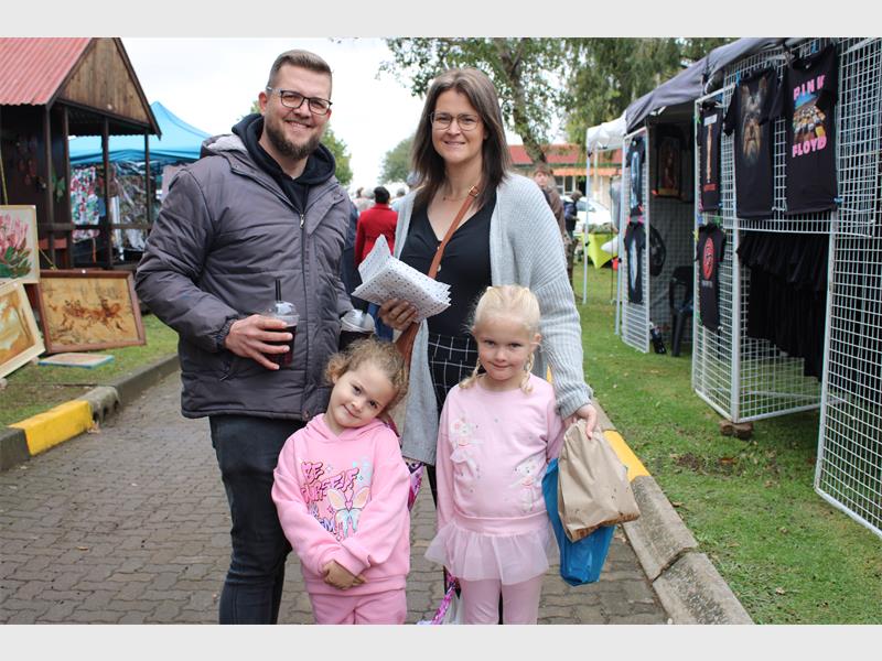 Communities once more gathered for a Dutch tradition.