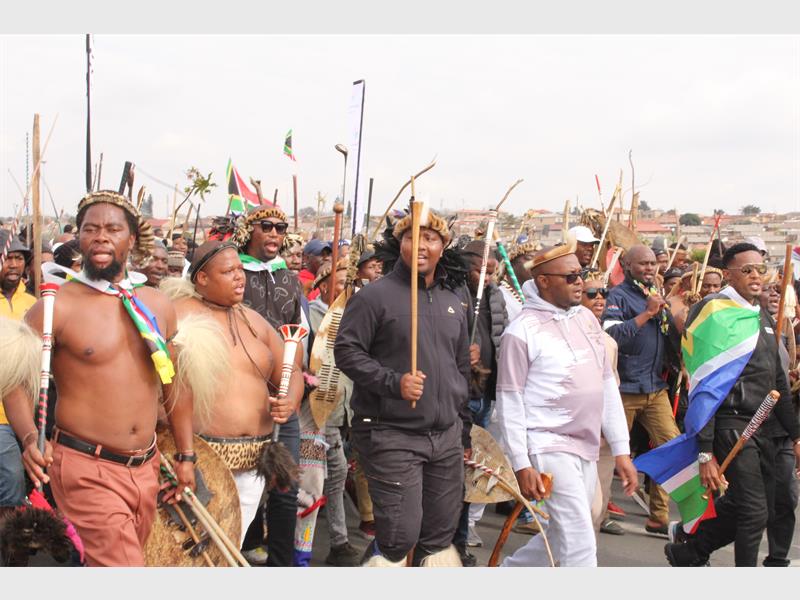 A memorandum of demands was handed to Thembisa SAPS as community members called for improved safety and closer cooperation with law enforcement.