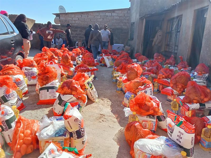 Thembisa NPO distributes 120 food parcels to vulnerable households